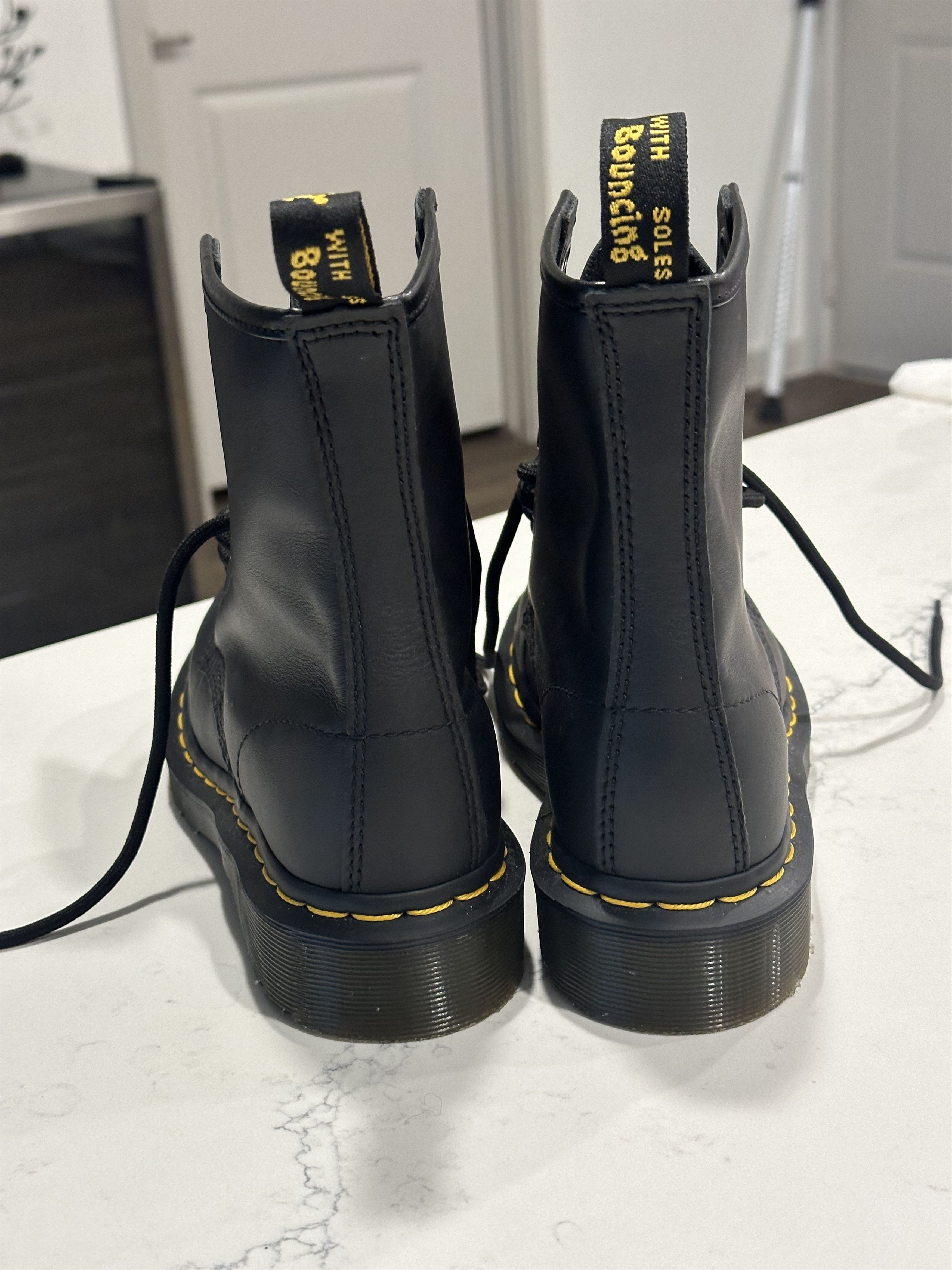 Dr. Martens Dr. Martens Smooth Leather Lace Up Black Boot Size US 6 / IT 36 - 3 Thumbnail