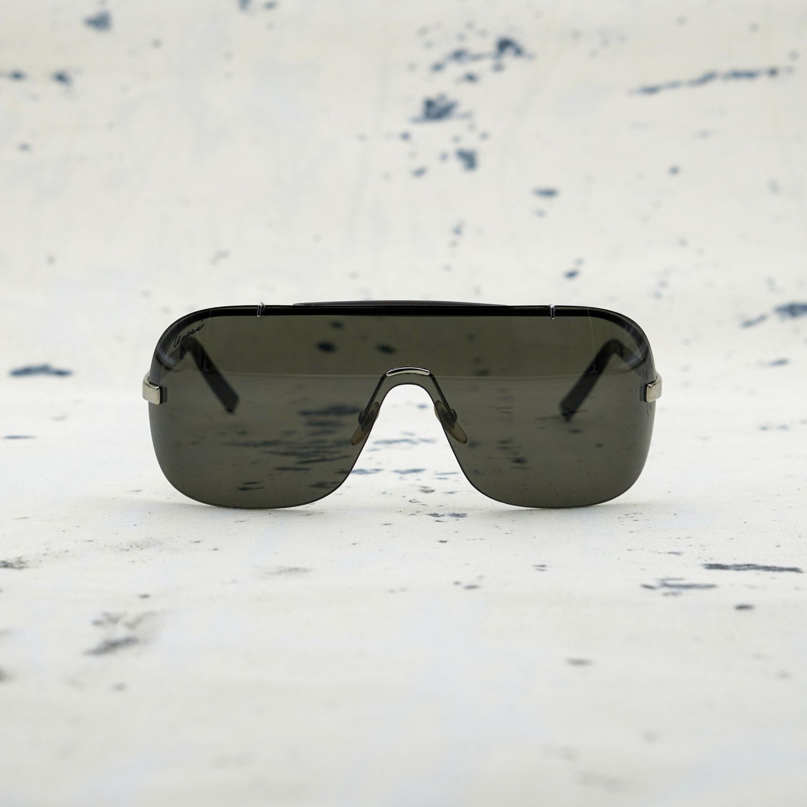 Gucci Vintage gucci gg 1858 wrap oversized mask logo sunglasses Size ONE SIZE - 2 Thumbnail