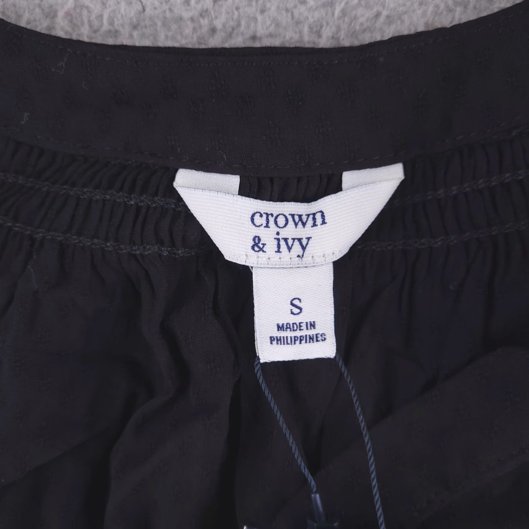Vintage Crown & Ivy Women’s Tunic Blouse Solid Black Balloon Sleeve V-Neck Pullover S Small Casual Size S / US 4 / IT 40 - 4 Thumbnail