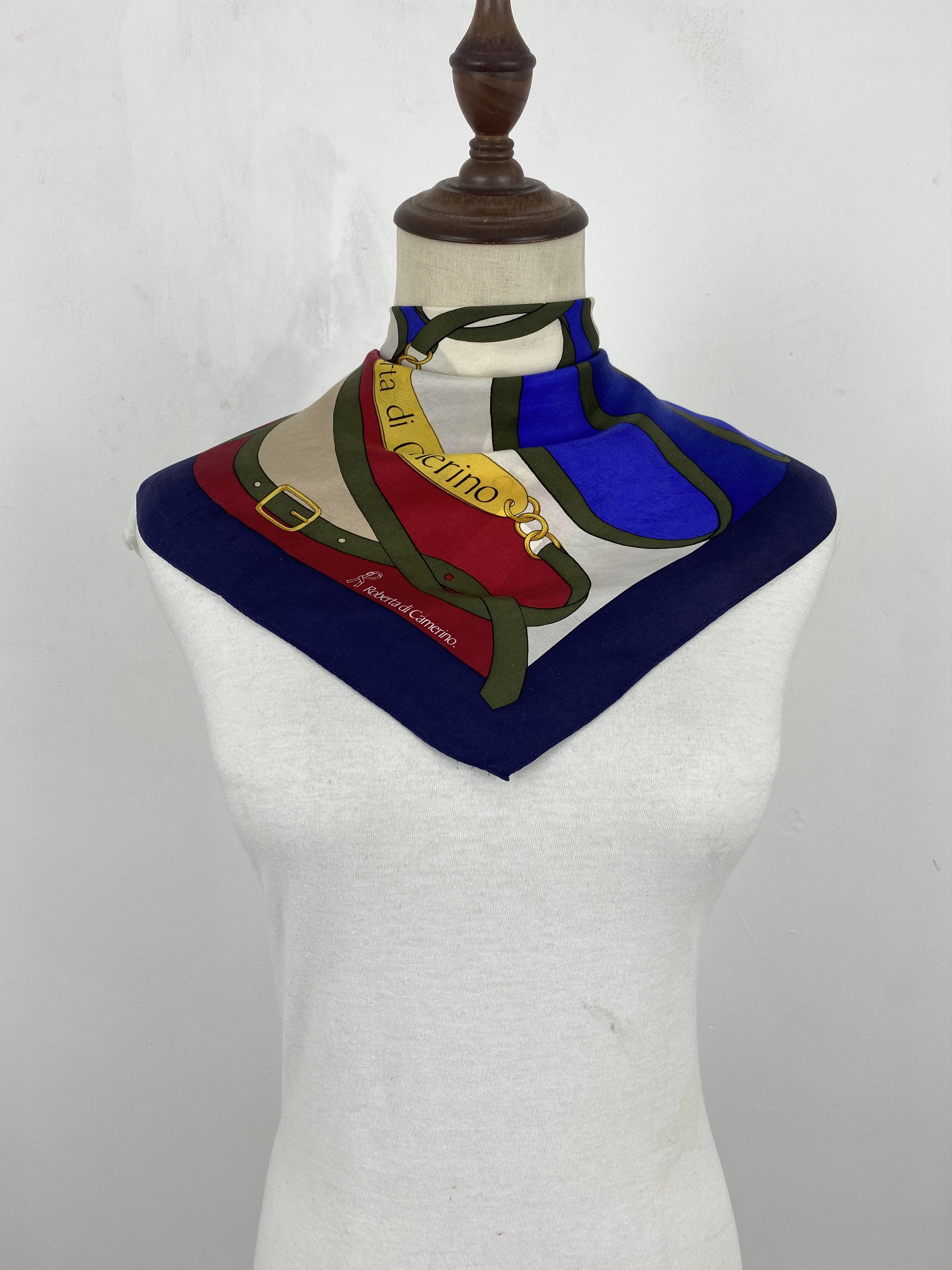 Roberta di Camerino Roberta di Camerino Art Silk Scarf Muffler Silk Shawl SN0074 Size ONE SIZE - 1 Thumbnail