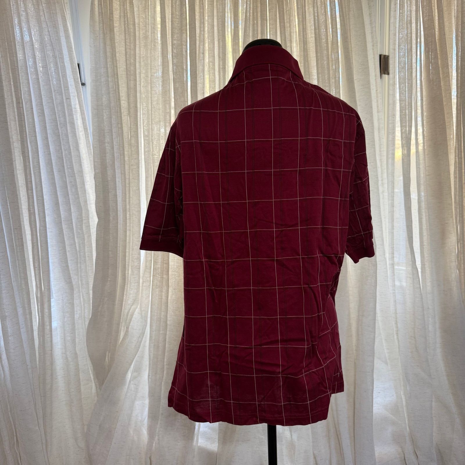 Jos. A. Bank Jos. A. Bank Golf Burgundy Windowpane Shirt | Sz M Size US M / EU 48-50 / 2 - 4 Thumbnail