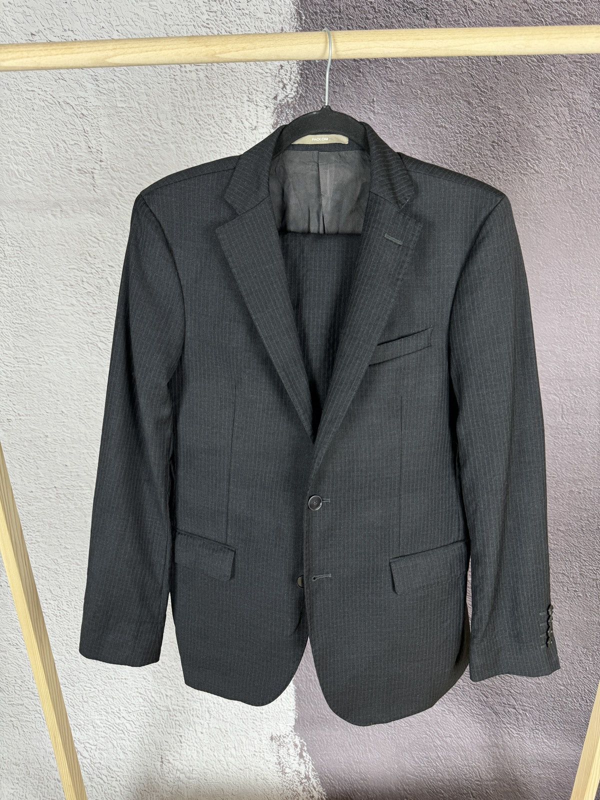 Paoloni Paoloni black graphite striped 2 button Quarantasei suit Size 36R - 2 Thumbnail
