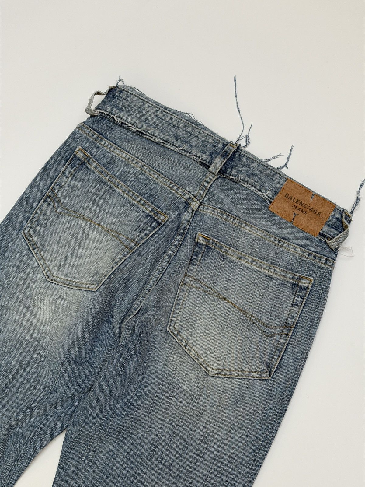 Balenciaga Balenciaga Low Waist Reworked WaistBand Denim Pants Size US 28 / EU 44 - 6 Thumbnail