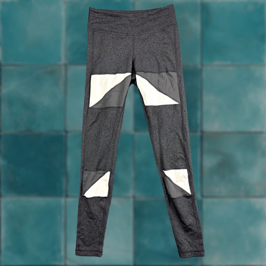 Lululemon Lululemon Leggings Womens Small Colorblock Panels Yoga Athletic Pants Pocket Size 28" / US 6 / IT 42 - 1 Thumbnail