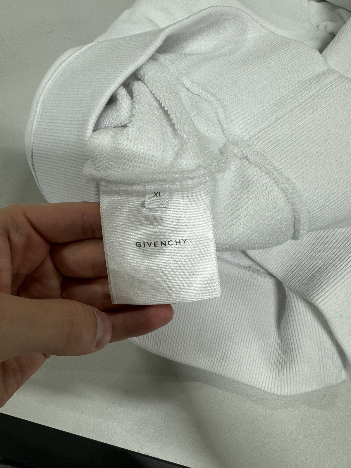 Givenchy Givenchy Logo Sweatshirt NEW 800$ Size US XL / EU 56 / 4 - 7 Thumbnail