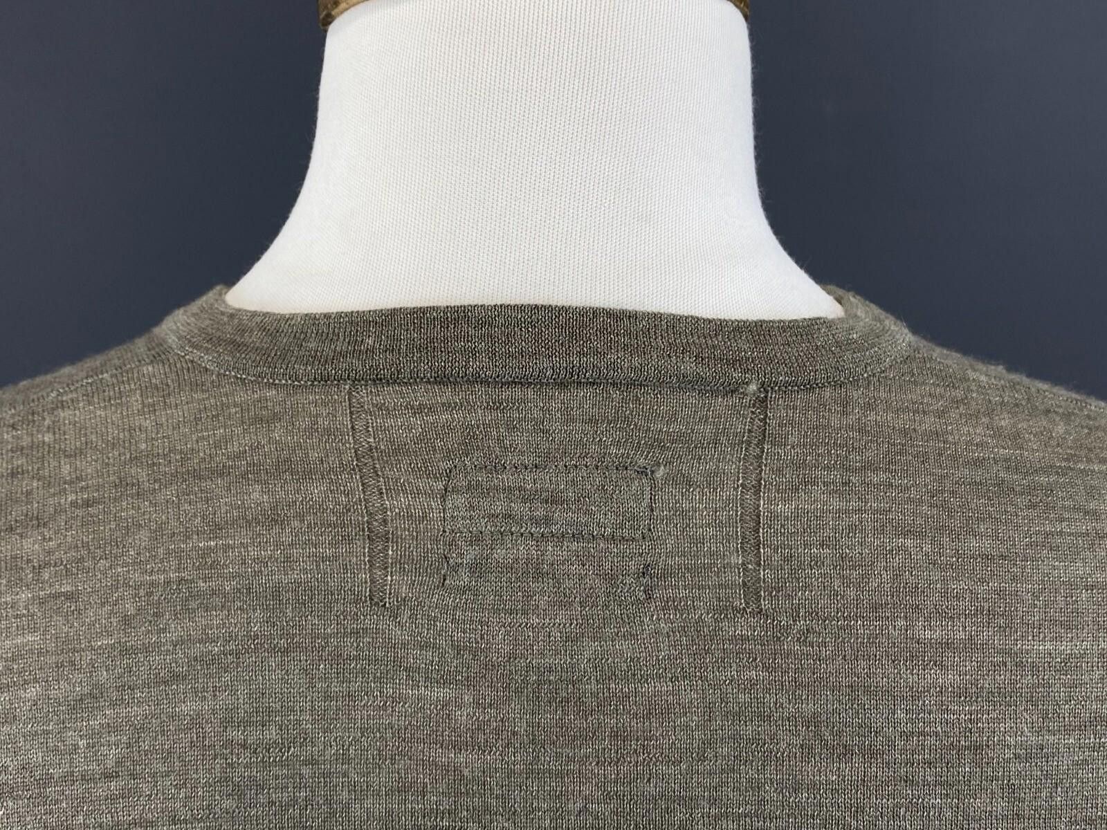 Allsaints AllSaints 100% Merino Wool V-Neck Knit Sweater Size S Size US S / EU 44-46 / 1 - 11 Thumbnail