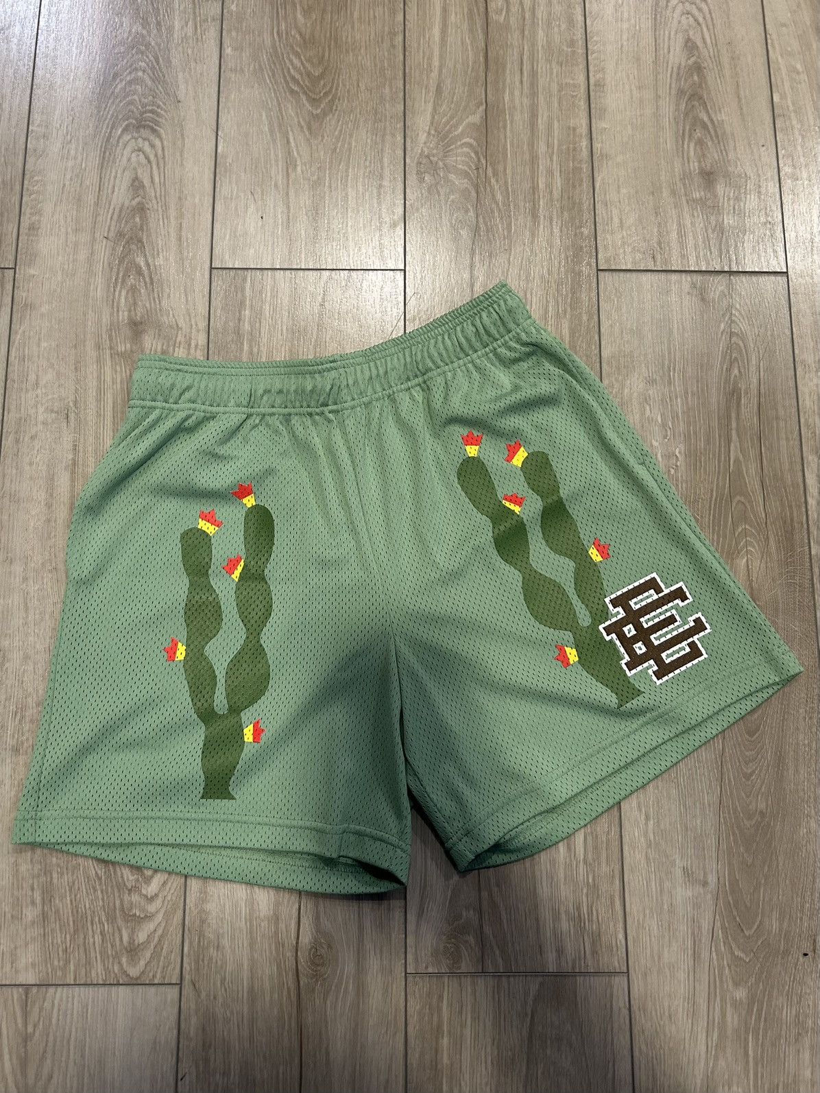 Eric Emanuel Eric Emanuel Cactus Shorts Size US 32 / EU 48 - 1 Thumbnail