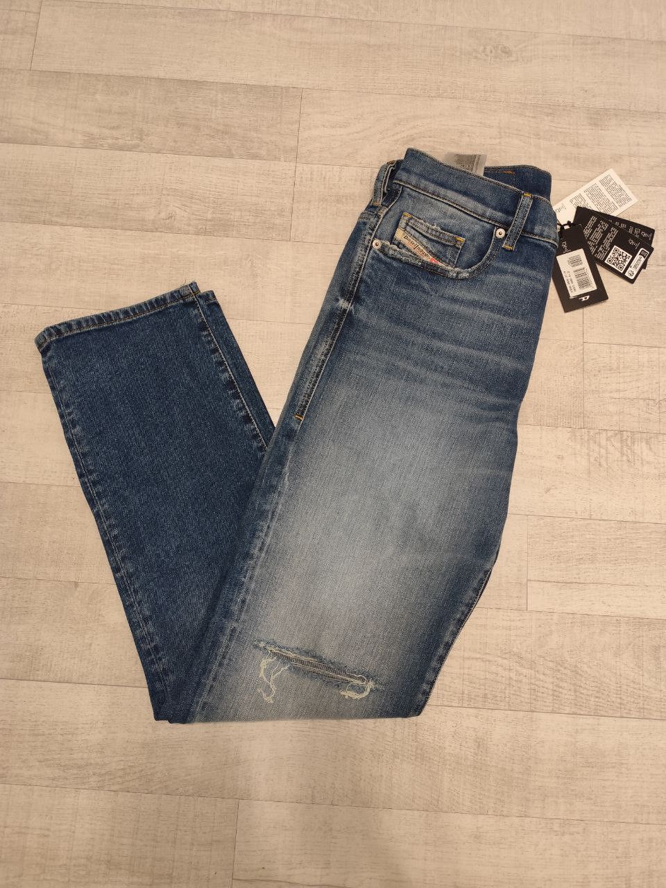 Diesel Diesel 2020 D-VICER-R A12236R9C87 SIZE EU W29/L32 Size US 29 - 9 Thumbnail