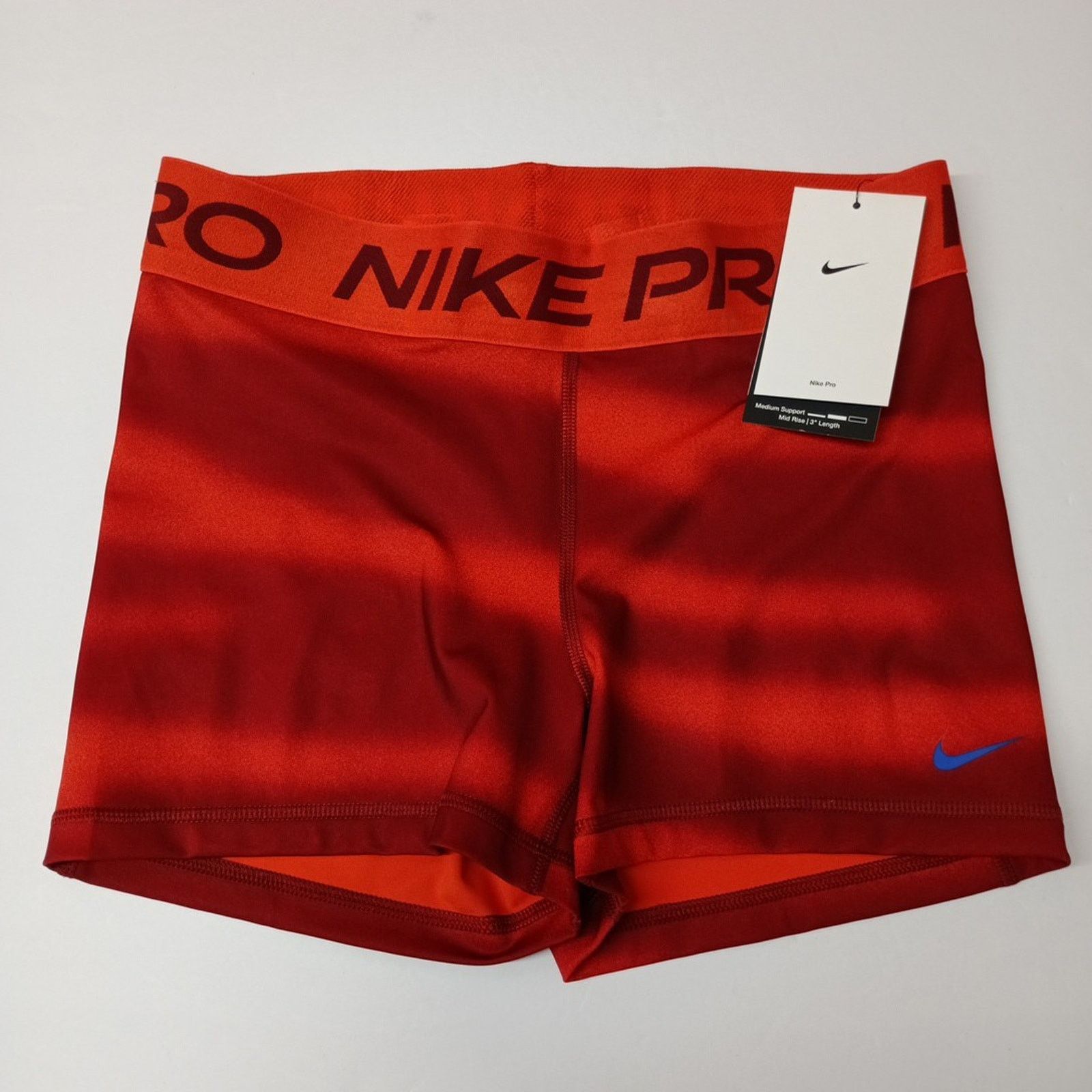 Nike Nike Women's Pro 3" Striped Shorts Red Orange Size M New Size 28" / US 6 / IT 42 - 1 Thumbnail