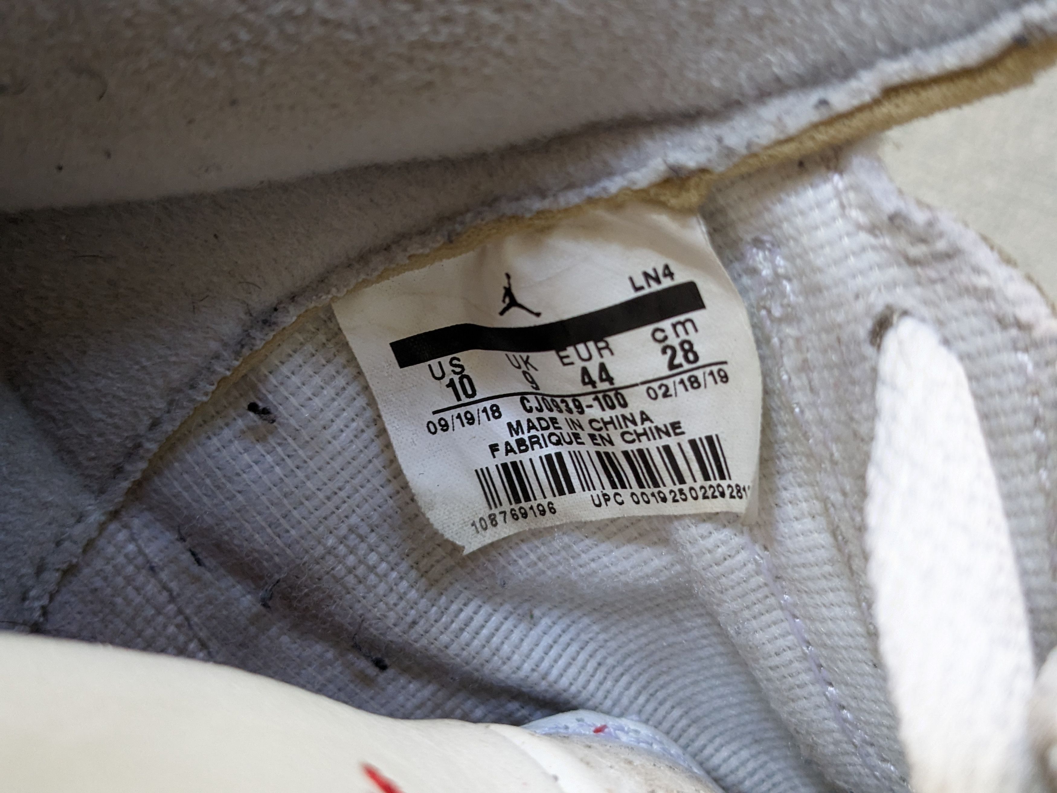 Jordan Brand Nike Jordan 3 Retro Tinker Air Max 1 Red White CJ0939-100 Size US 10 / EU 43 - 6 Thumbnail