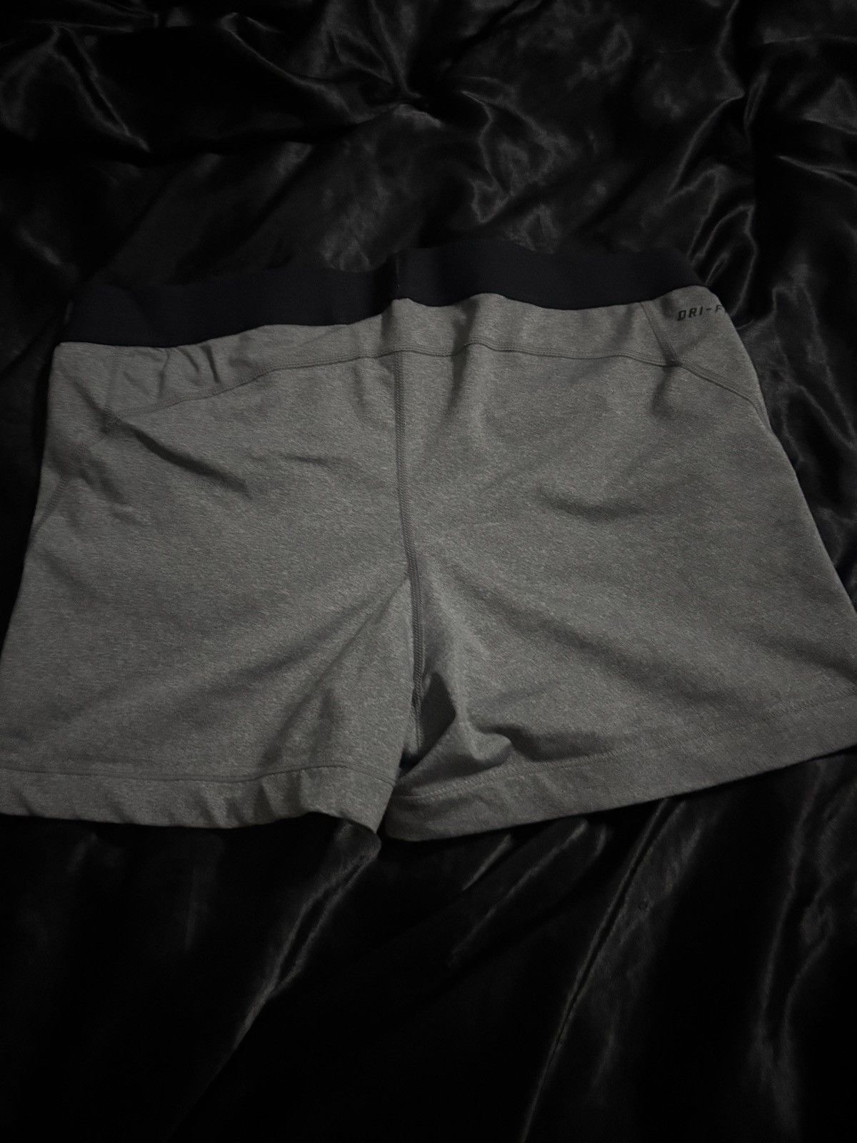 Nike grey nike pros Size 28" / US 6 / IT 42 - 2 Thumbnail