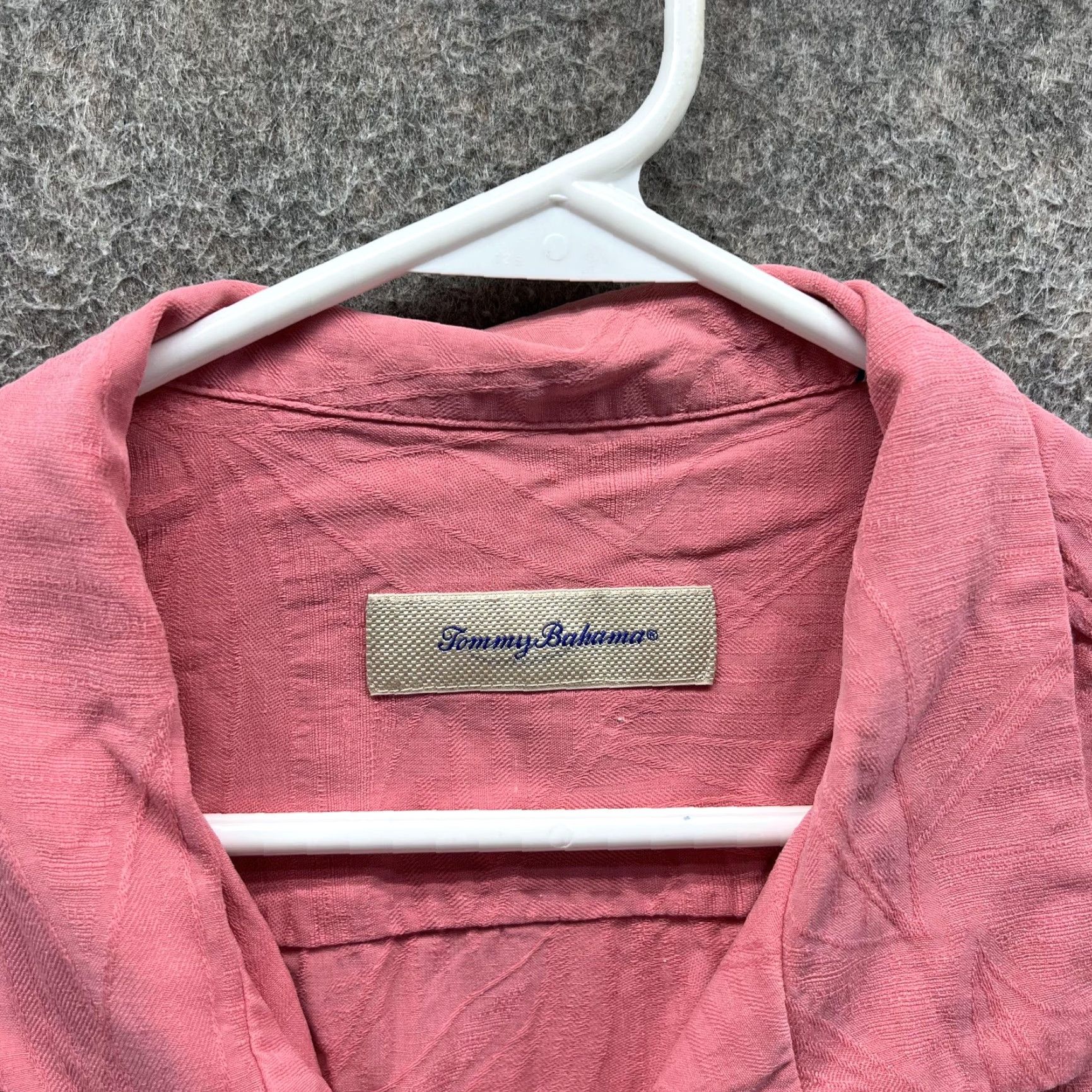 Tommy Bahama VINTAGE Tommy Bahama Shirt Mens XL Pink Silk Camp Short Sleeve Button Front Casual Blank Size US XL / EU 56 / 4 - 3 Thumbnail