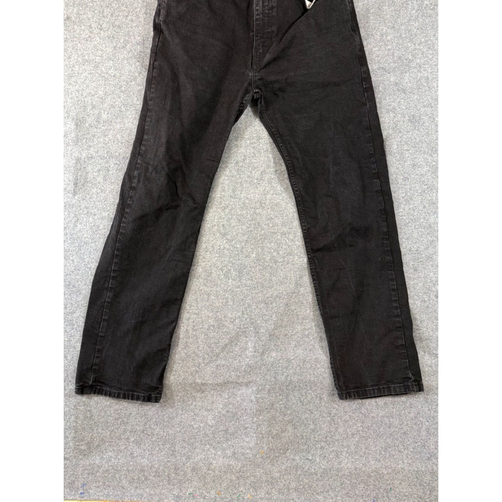 Levi's VINTAGE Levi’s 505 Jeans Mens 36x32 Black Denim Straight Leg Stretch 5-Pocket Design Streetwear 505 Model Mens Jeans Size US 36 / EU 52 - 4 Thumbnail