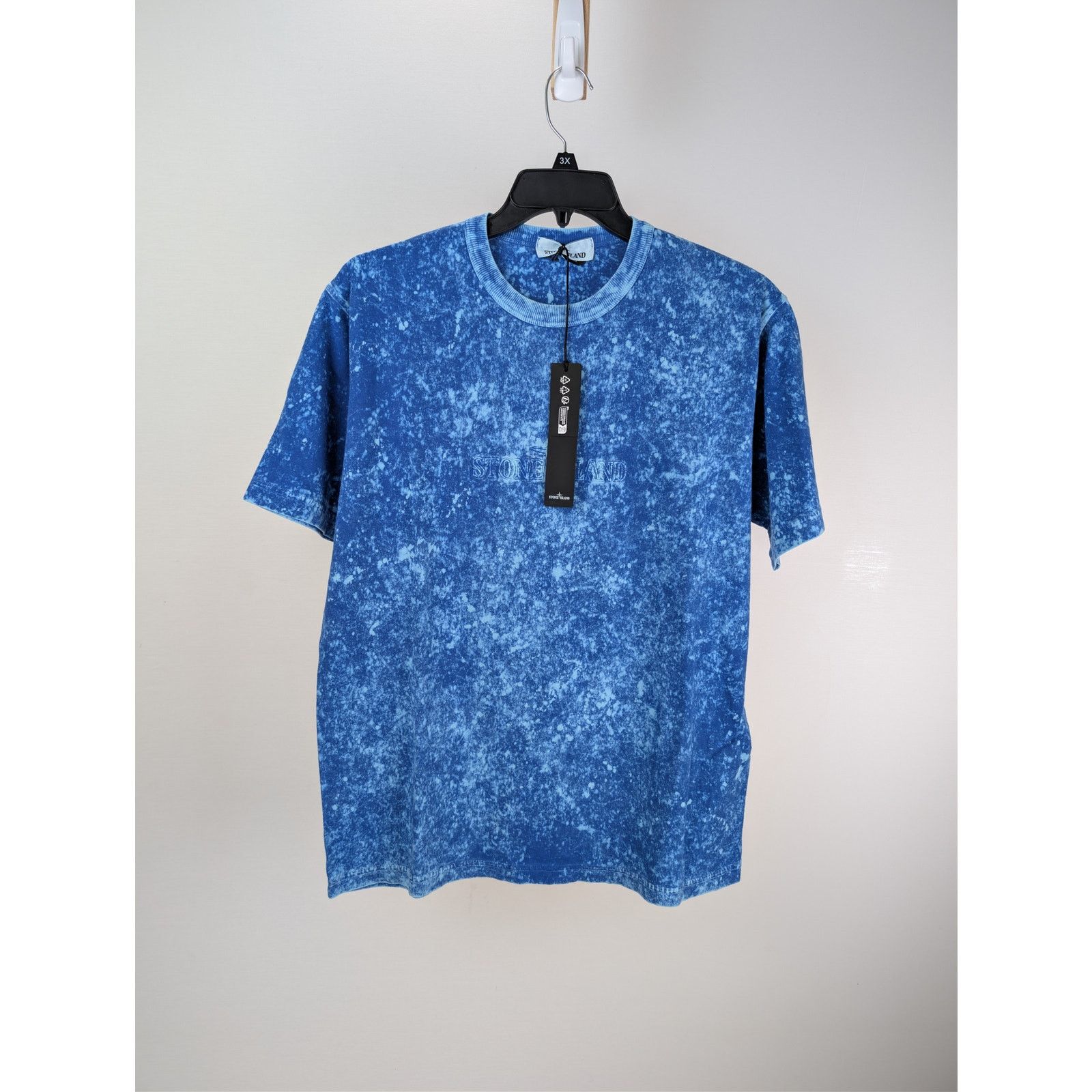 Stone Island o1rshd1 Tie-Dye Effect Stone Island Logo T-Shirt Navy/Blue Size US L / EU 52-54 / 3 - 1 Thumbnail