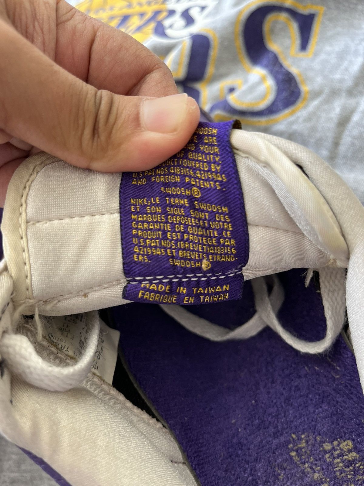 NBA × Nike Vintage Nike Air Force LA Lakers Size US 9.5 / EU 42-43 - 10 Thumbnail