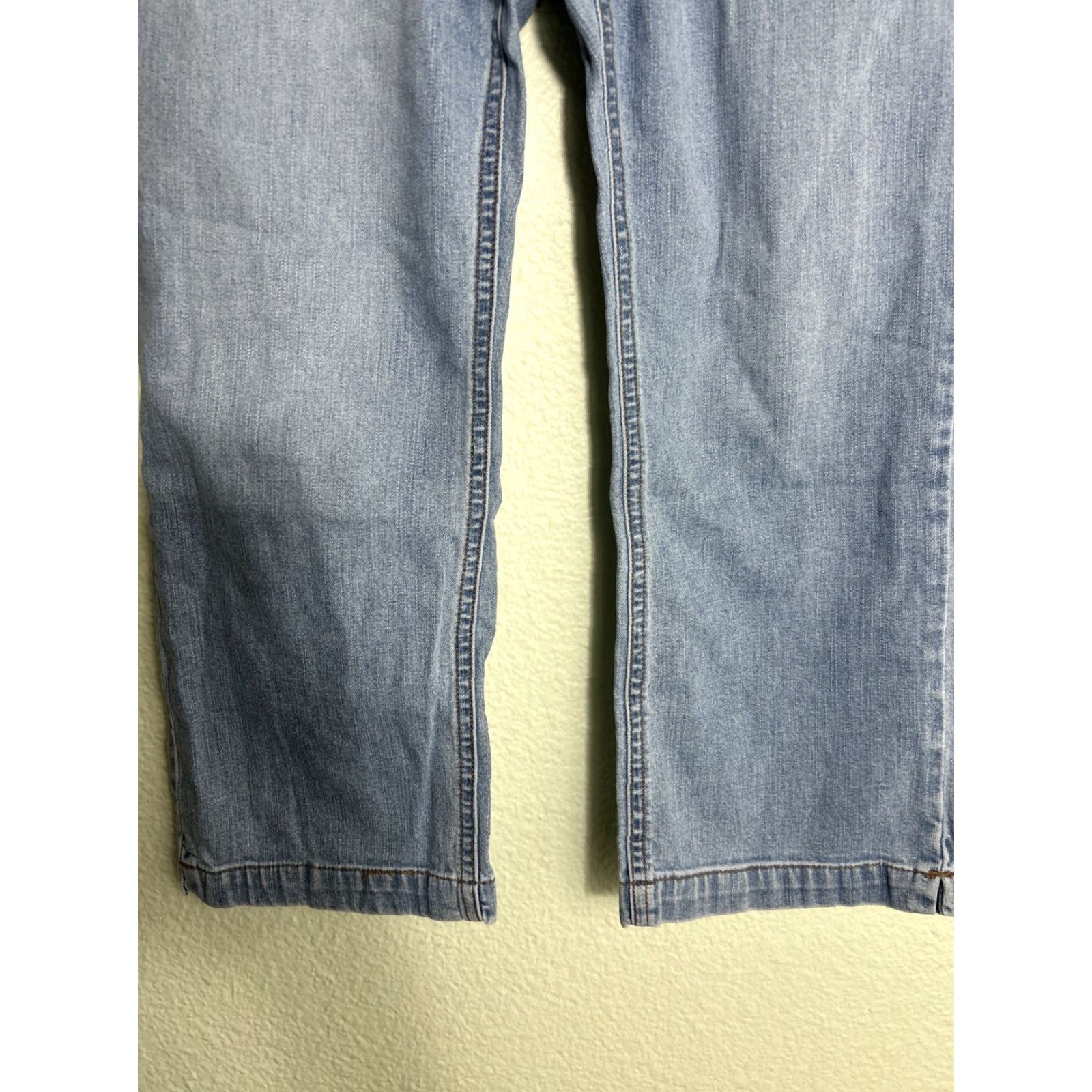 Gap Gap Jeans Womens 8 Light Wash Cropped Bootcut Stretch 30x23 Blue Size 24" / US 00 / IT 34 - 4 Thumbnail