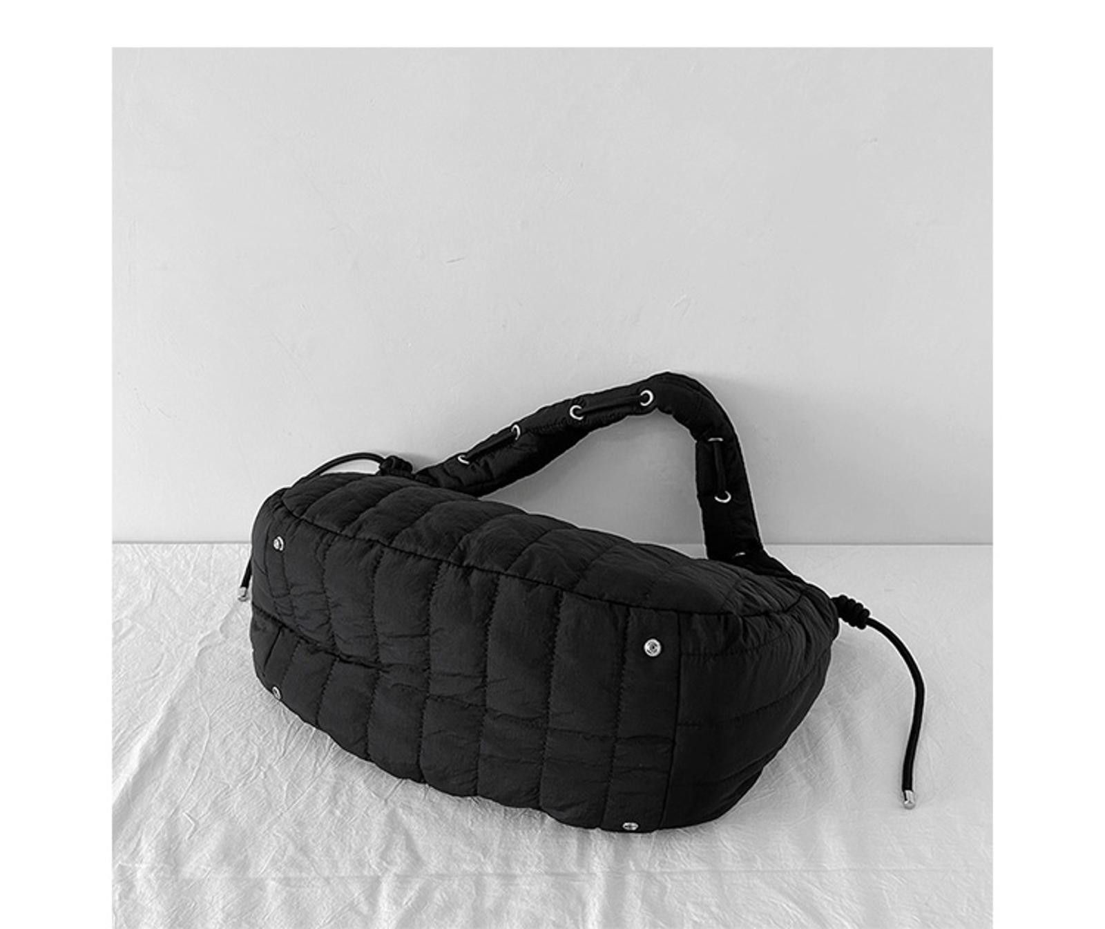 Other Stylish Black Quilted Sling Bag Size ONE SIZE - 10 Thumbnail