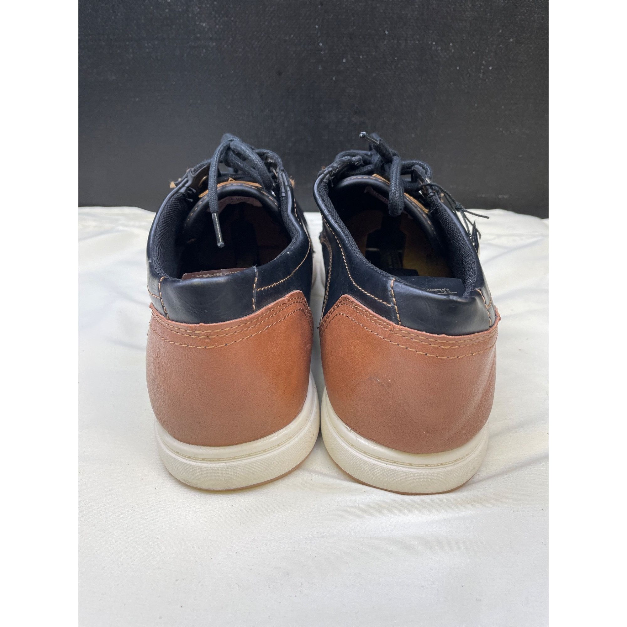 Levi's Levis Mens Black Leather Shoes Oxfords Casual Size 12W SKU 6 Size US 12 / EU 45 - 5 Thumbnail