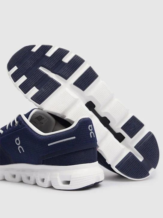o1lsvrm0425 Cloud 6 Sneakers in Midnight White