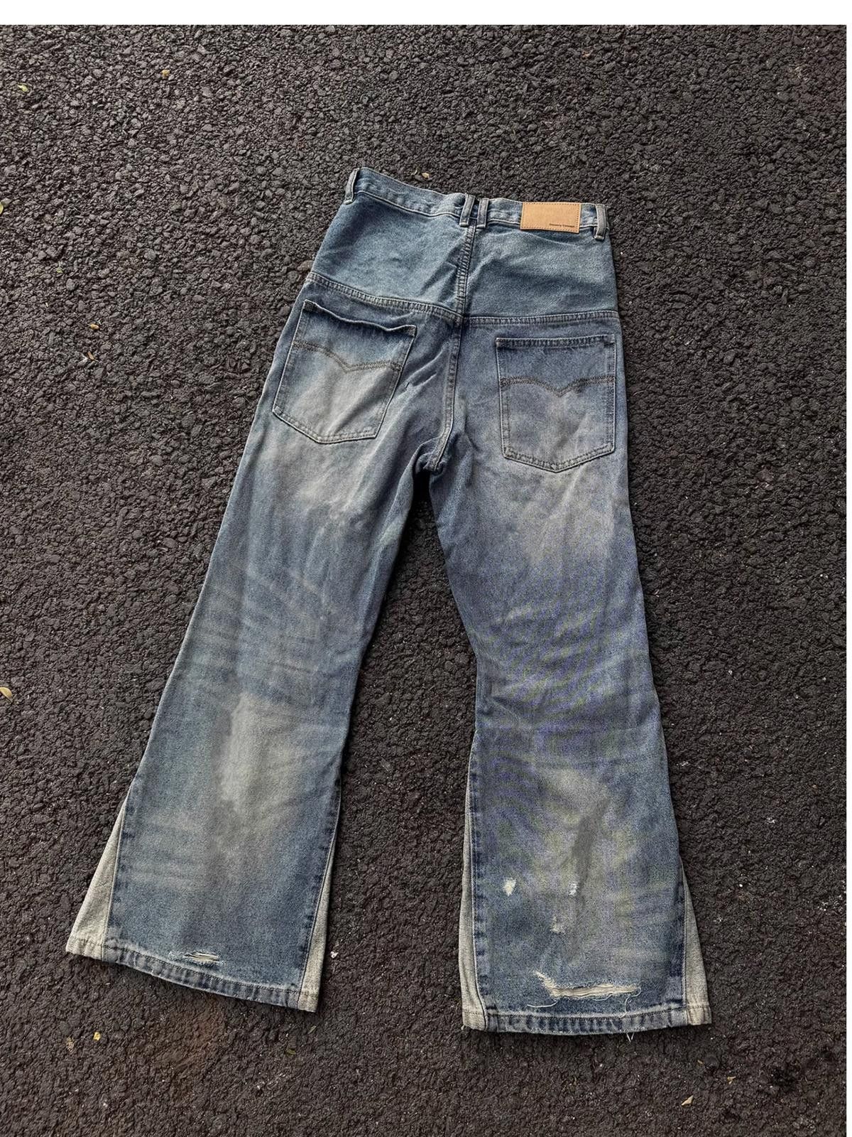 Jean Distressed Wide Leg Flare Jeans With Button Accents Size US 34 / EU 50 - 7 Thumbnail