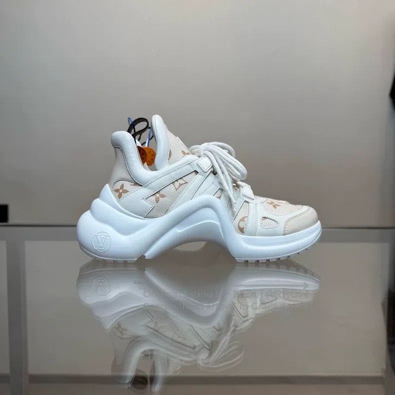 Louis Vuitton Louis Vuitton Archlight 25's new full-print creamy-brown s Size US 7 / IT 37 - 6 Thumbnail