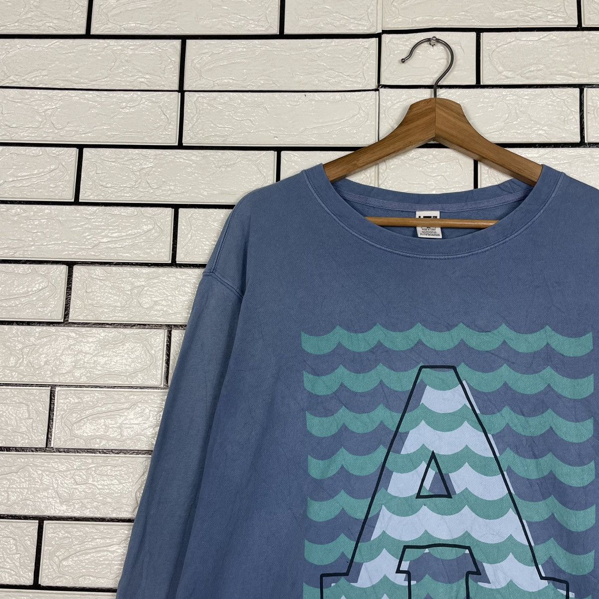 Uniqlo Uniqlo x Almond Surfboard Crewneck Sweatshirt Size US L / EU 52-54 / 3 - 6 Thumbnail