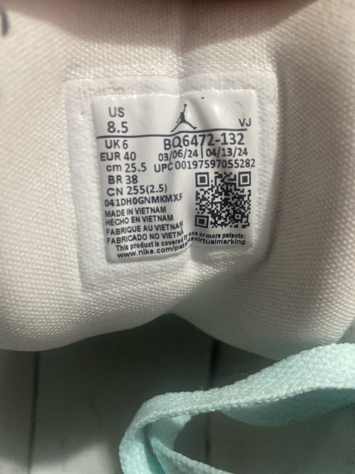 Jordan Brand Jordan 1 Mid Women's "Sail/Light Dew/Muslin" Shoe Size US 8.5 / IT 38.5 - 3 Thumbnail