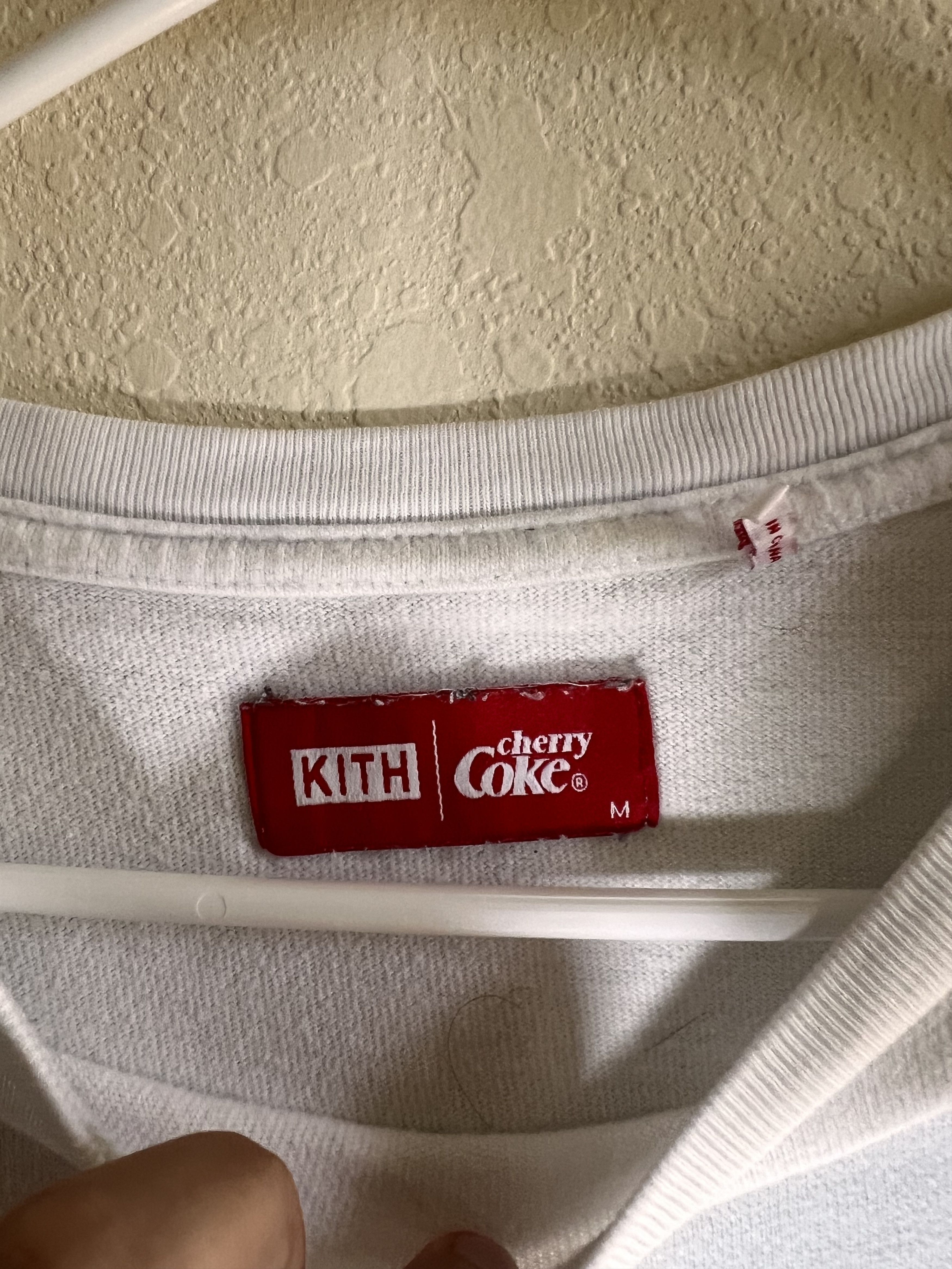 Kith Kith Coca Cola Cherry Coke Vintage Tee White Size US M / EU 48-50 / 2 - 2 Thumbnail