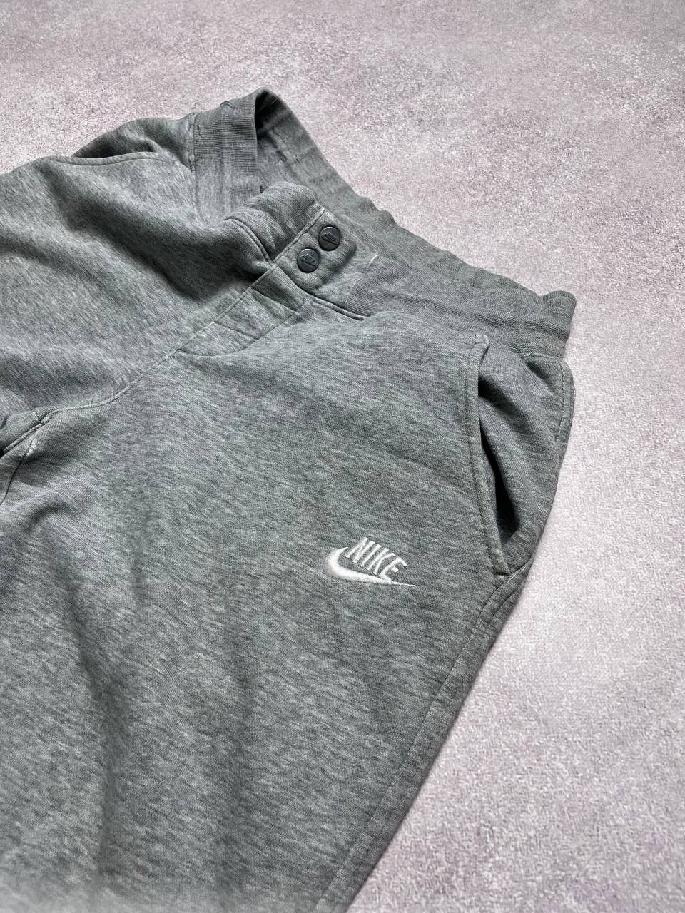 Nike Vintage Nike Swoosh Baggy Trackpants Y2K M Size US 32 / EU 48 - 4 Thumbnail