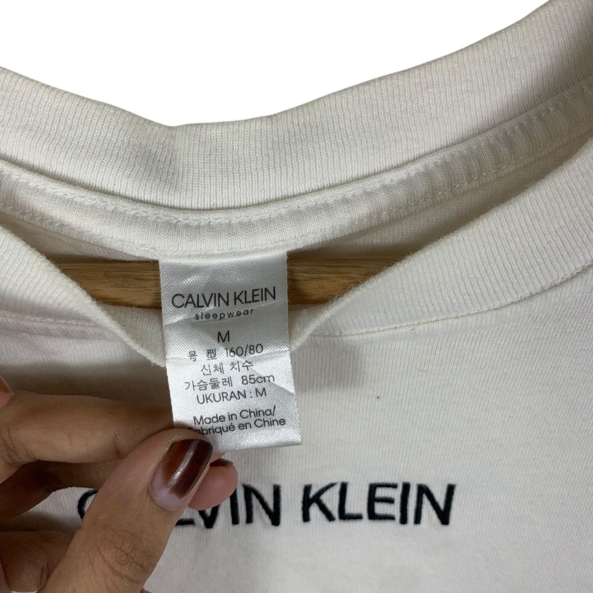 Calvin Klein CALVIN KLEIN CK New York Center Logo Boxy Tee Shirt Top Size M / US 6-8 / IT 42-44 - 8 Thumbnail