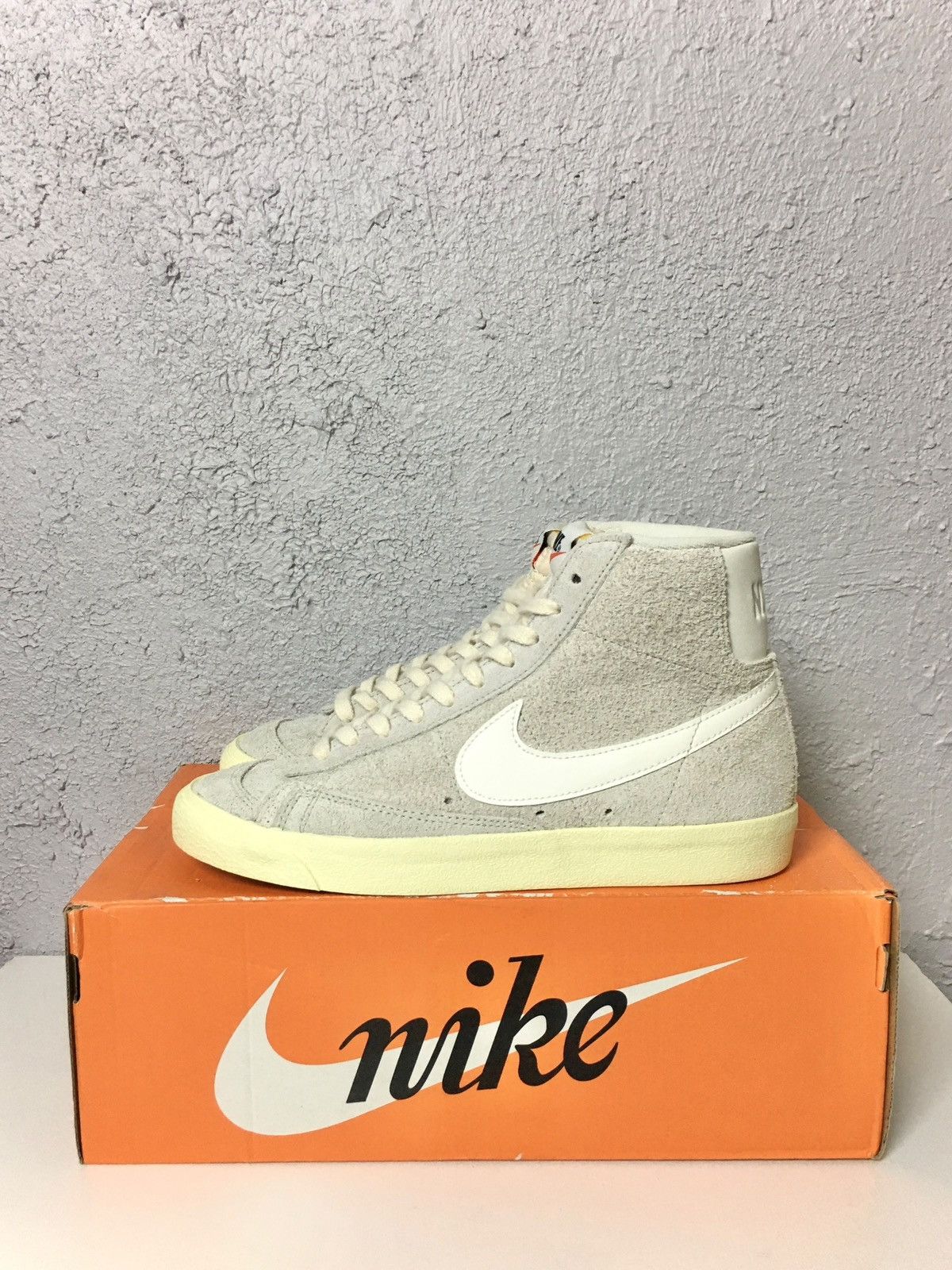 Nike × Vintage shoes NIKE W Blazer Mid ‘77 Vintage sneakers y2k skate vntg Size US 6 / EU 39 - 5 Thumbnail