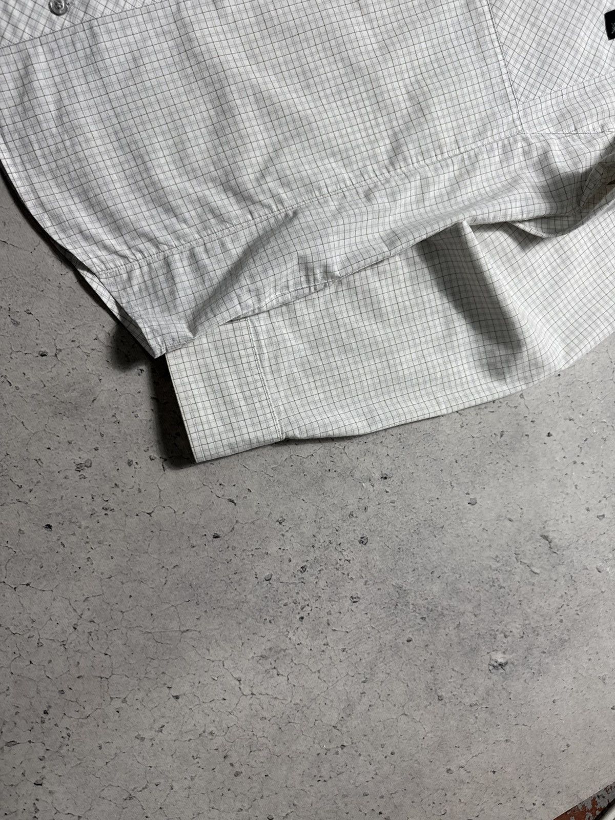 Arc'teryx Arcteryx Outdoor Button Up Shirt Size S Size US S / EU 44-46 / 1 - 3 Thumbnail
