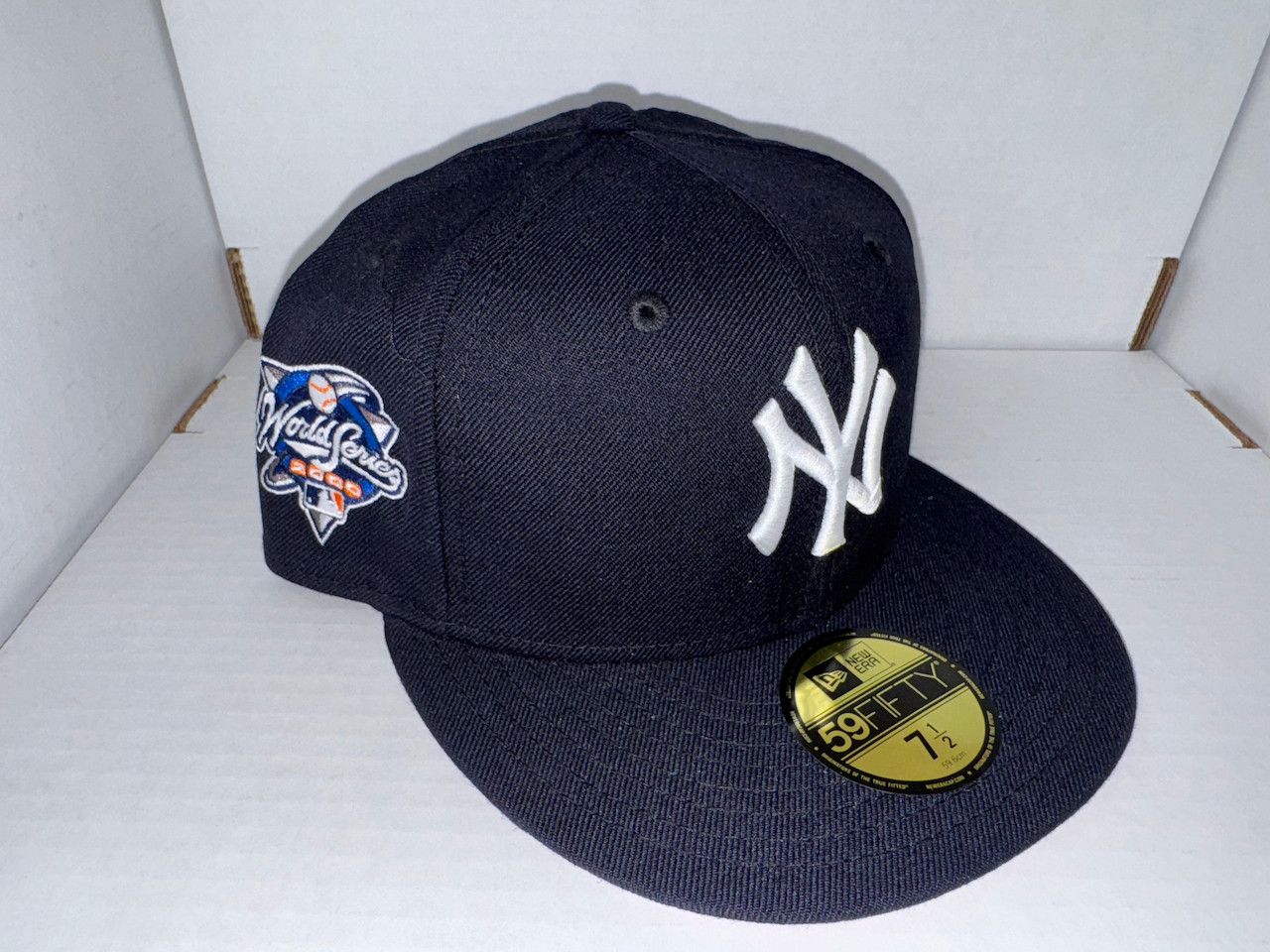 New Era NY Yankees Fitted, Navy (Size 7 1/2) Size ONE SIZE - 1 Thumbnail