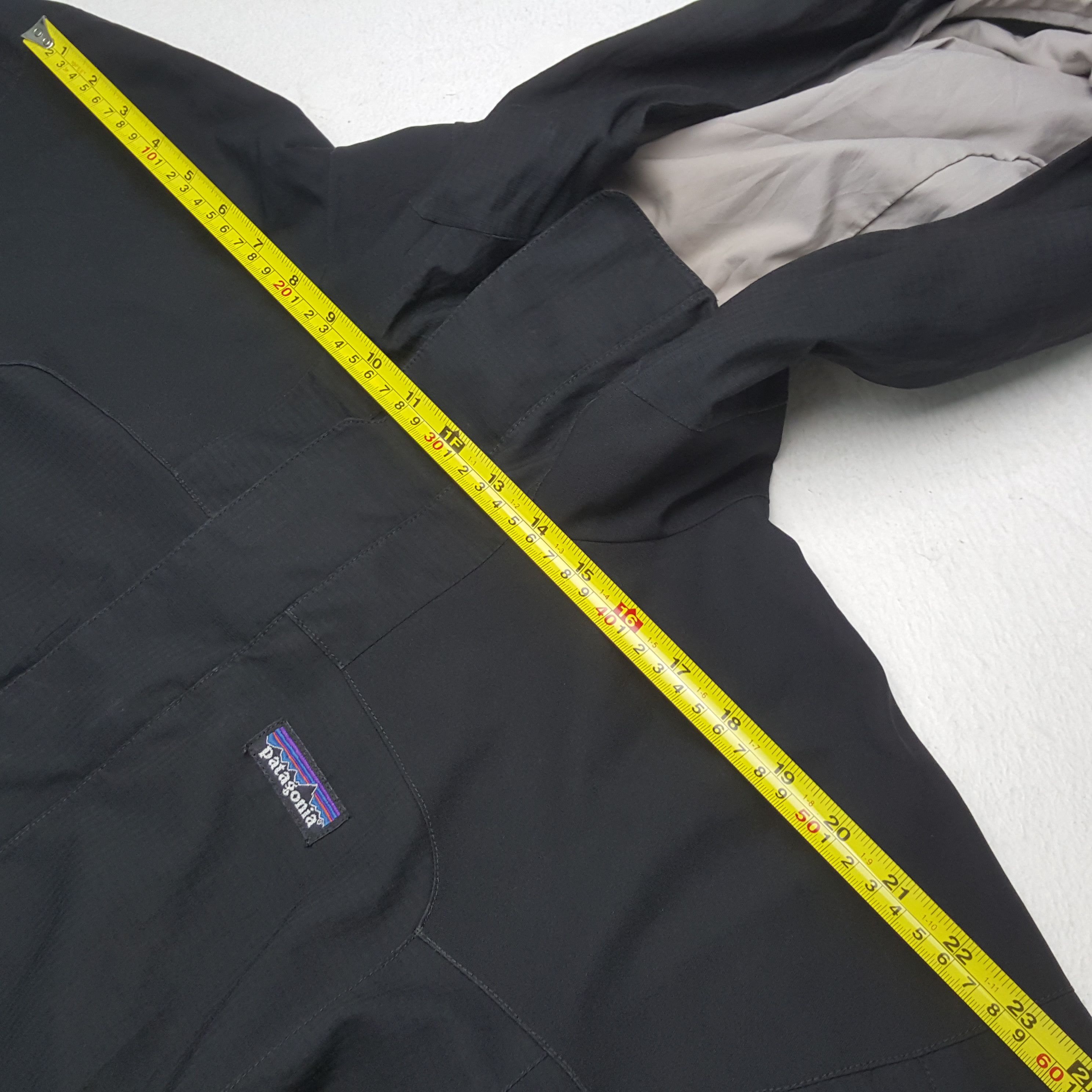 Patagonia Vintage Patagonia Outdoor Windbreaker Hoodies 33 Size US L / EU 52-54 / 3 - 6 Thumbnail