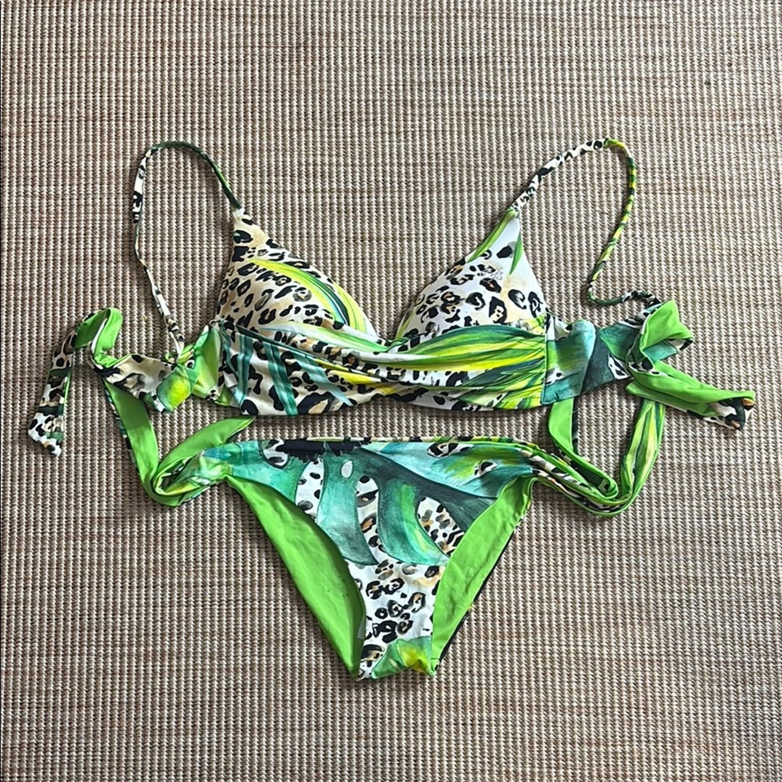 Blumarine NWT Blumarine Vibrant Green and Animal Print Bikini Size M Size ONE SIZE - 1 Thumbnail