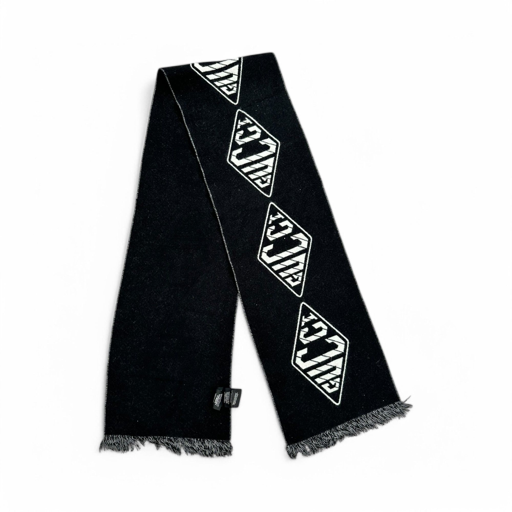 Gucci Gucci Scarf Black Logo Bicolor Fringe Wool and Cashmere Size ONE SIZE - 1 Thumbnail