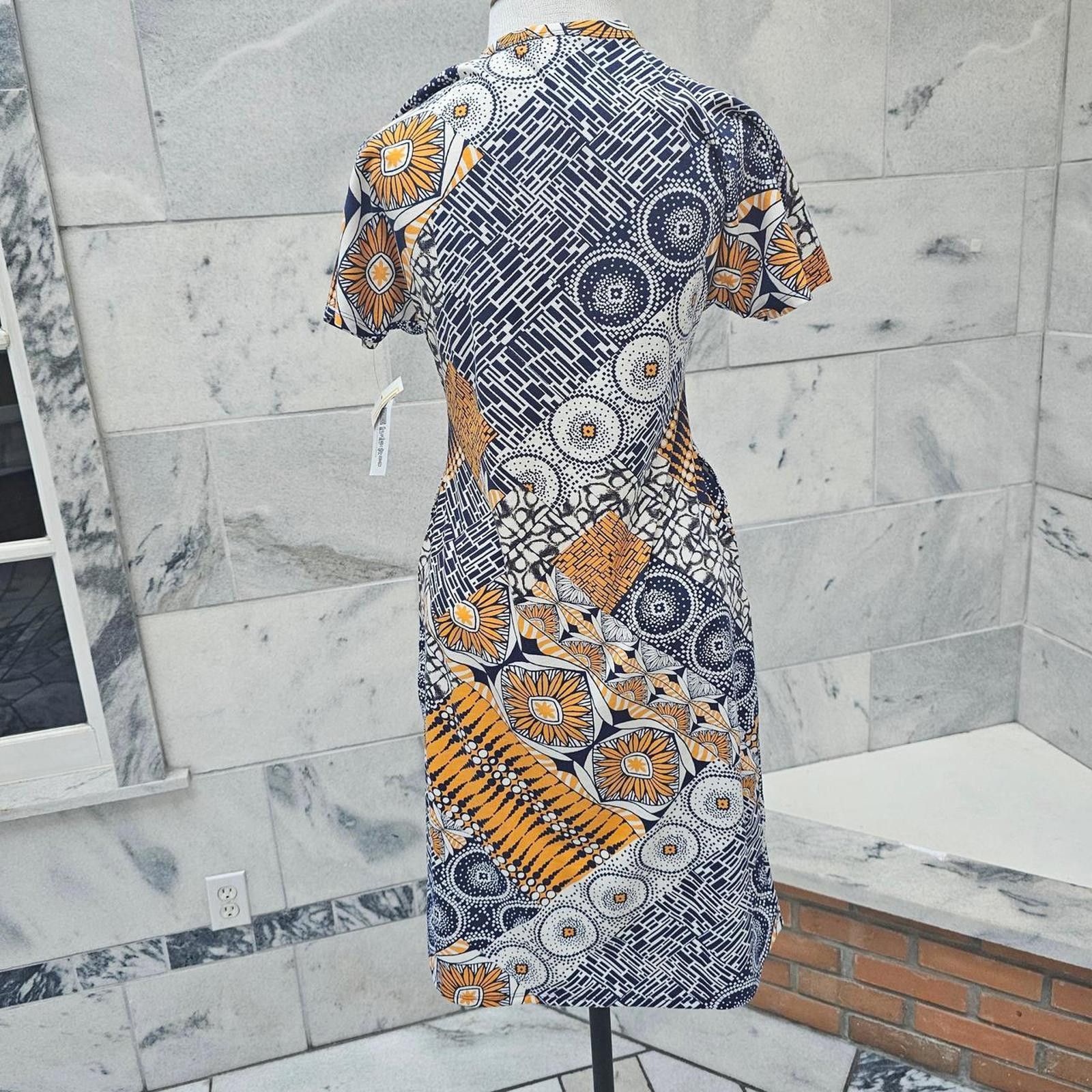 Designer LuLaRoe Women's Yellow and Blue Dress Size XS / US 0-2 / IT 36-38 - 3 Thumbnail