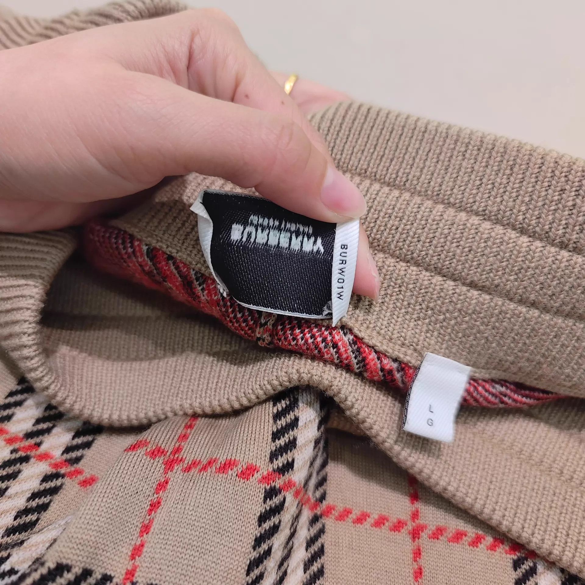 Burberry Burberry 99 New Wool Check Short L Size US 32 / EU 48 - 6 Thumbnail