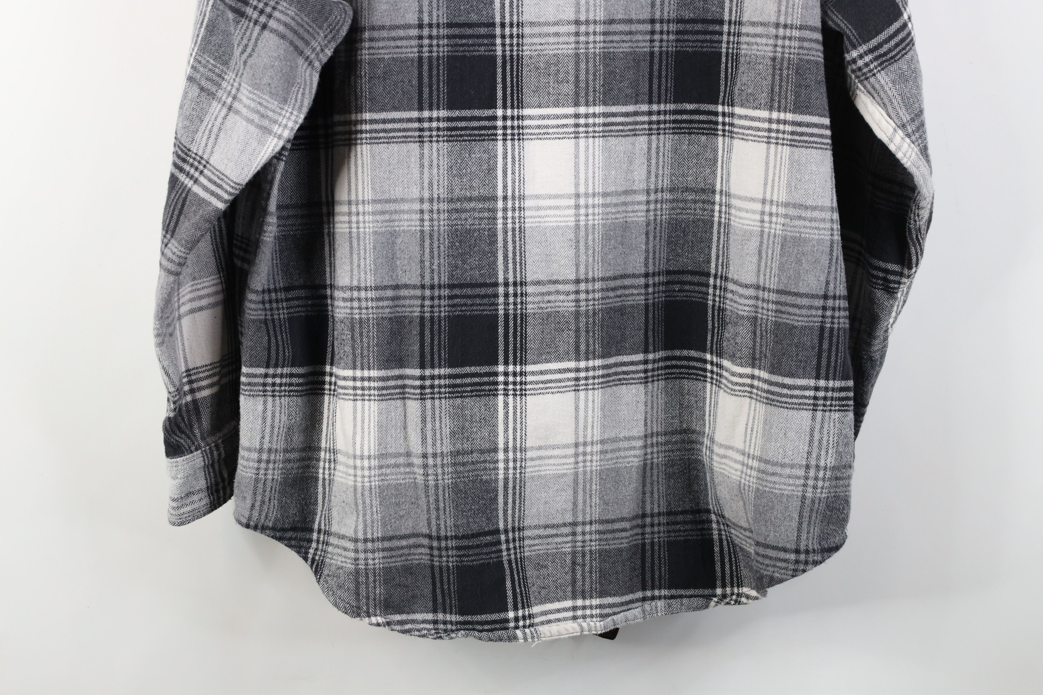 Vintage Vintage 90s Streetwear Heavyweight Button Shirt Plaid Size US L / EU 52-54 / 3 - 13 Thumbnail