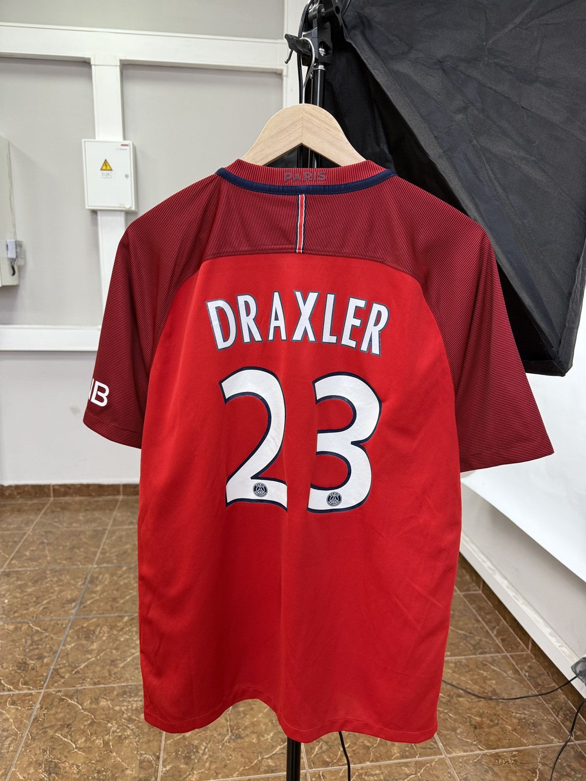 Nike 🇫🇷 Nike Draxler PSG Paris Saint Germain 2016 Soccer Jerseys Size US L / EU 52-54 / 3 - 1 Thumbnail