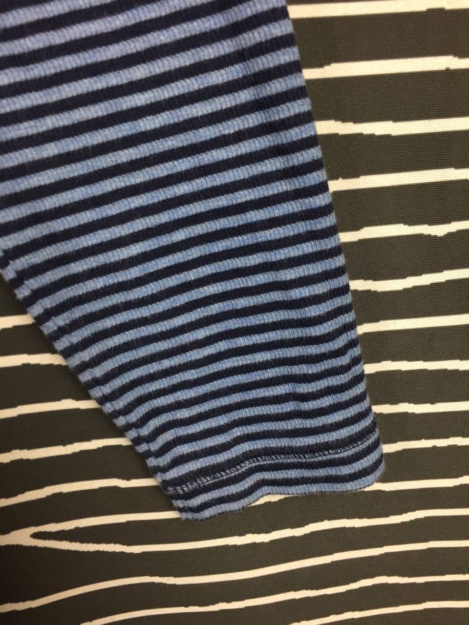 Uniqlo Uniqlo Cotton Stretch Striped Long Sleeve Henley Tee Size L Size US L / EU 52-54 / 3 - 4 Thumbnail
