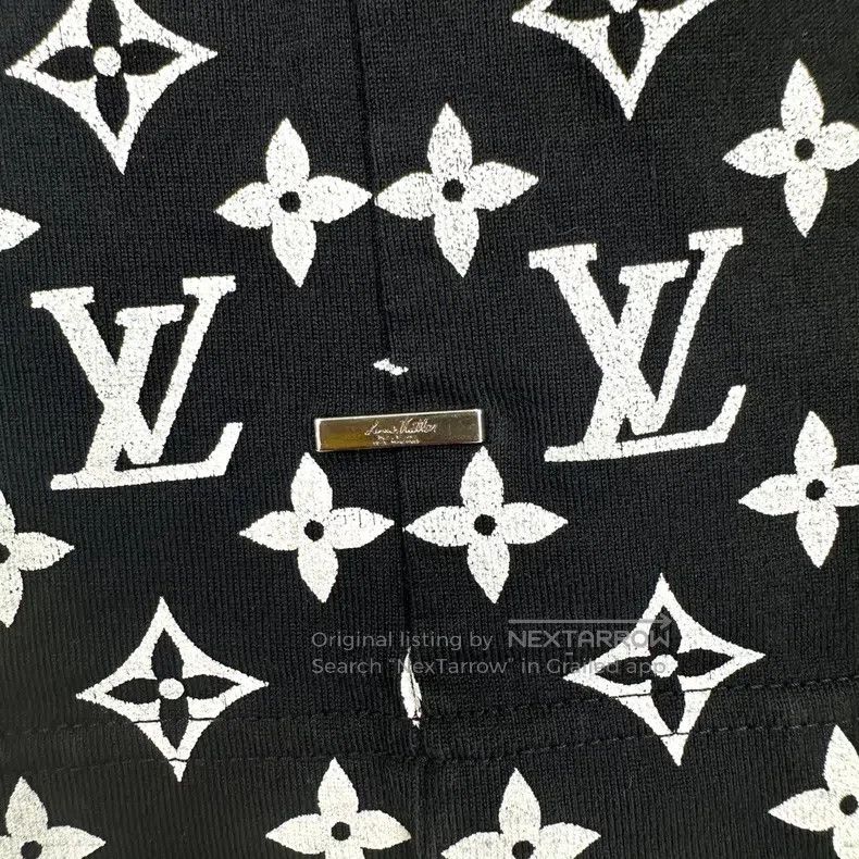 Louis Vuitton Louis Vuitton Black full print dark grain gradient logo sh Size US M / EU 48-50 / 2 - 3 Thumbnail