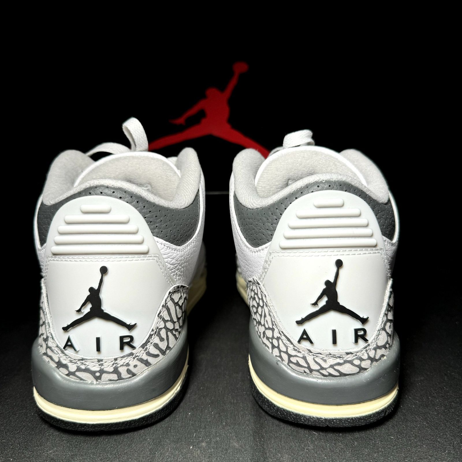 Jordan Brand × Nike Size 6 - Nike Air Jordan 3 Retro Hide N' Sneak 2023 Shoes Size US 6 / EU 39 - 4 Thumbnail