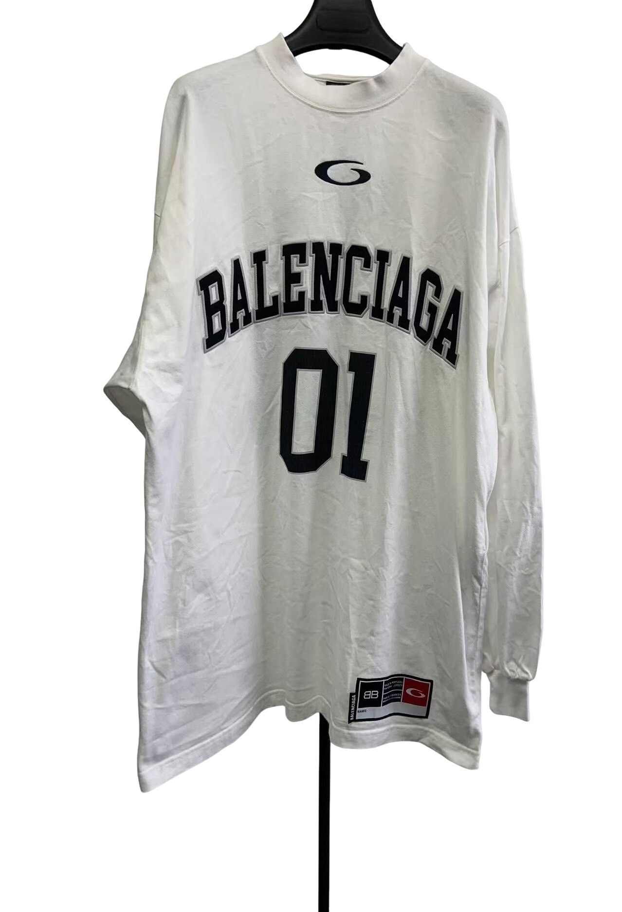 Balenciaga Balenciaga 01 Graphic Logo Long Sleeve T-Shirt Size 1 Size US S / EU 44-46 / 1 - 1 Thumbnail