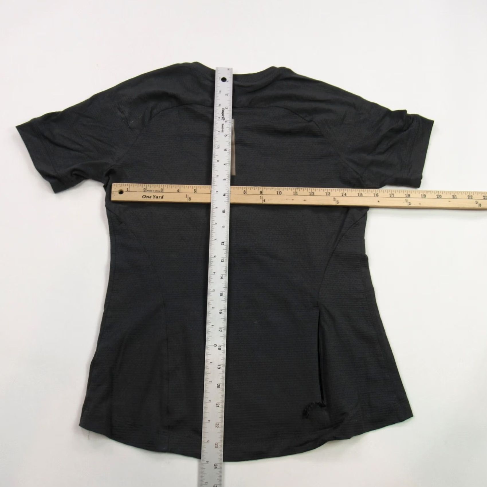 Vintage REI Shirt Womens Small Gray Short Sleeve 1/4 Button Pullover Stretch Casual Shirt Size S / US 4 / IT 40 - 5 Thumbnail