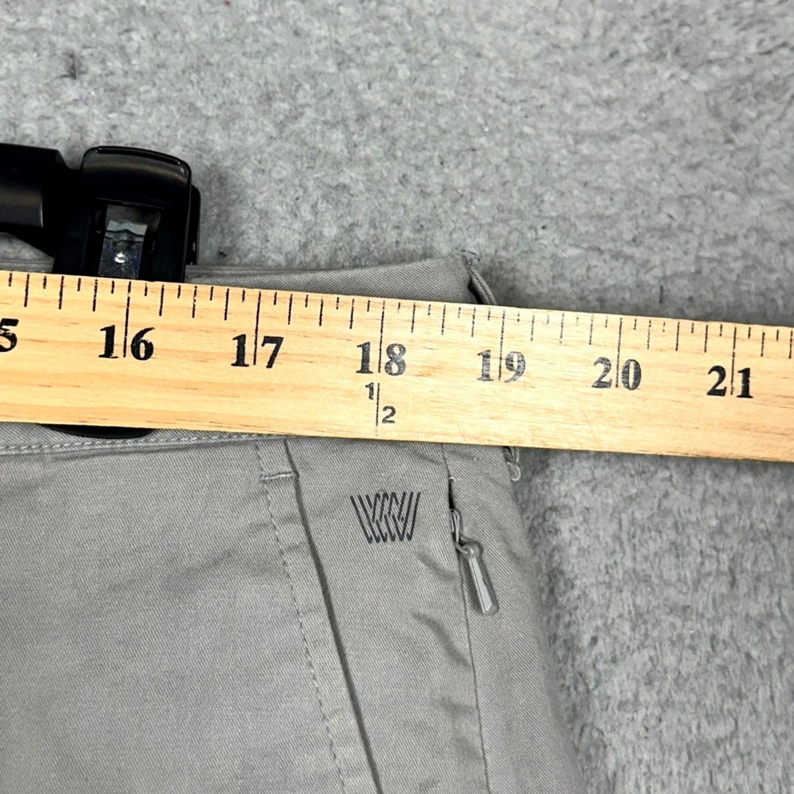 Vintage Mack Weldon Radius Shorts Mens 38 Grey Chino Stretch Pockets Casual Travel Slim Fit Regularade Size US 38 / EU 54 - 5 Thumbnail