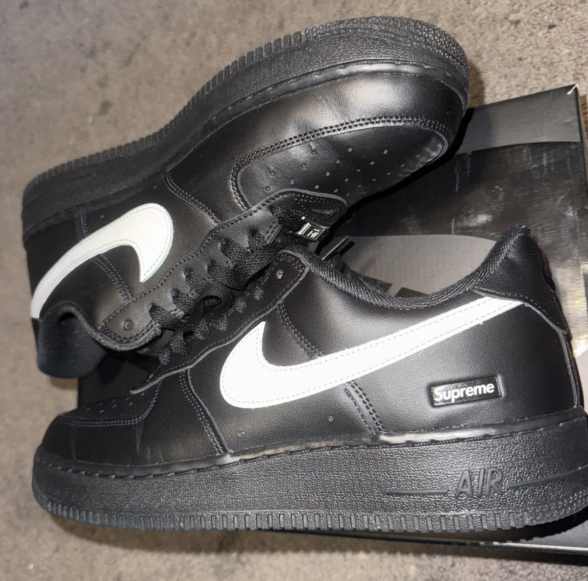 Nike × Supreme Nike supreme air force 1 black white 9.5 Size US 9.5 / EU 42-43 - 1 Thumbnail