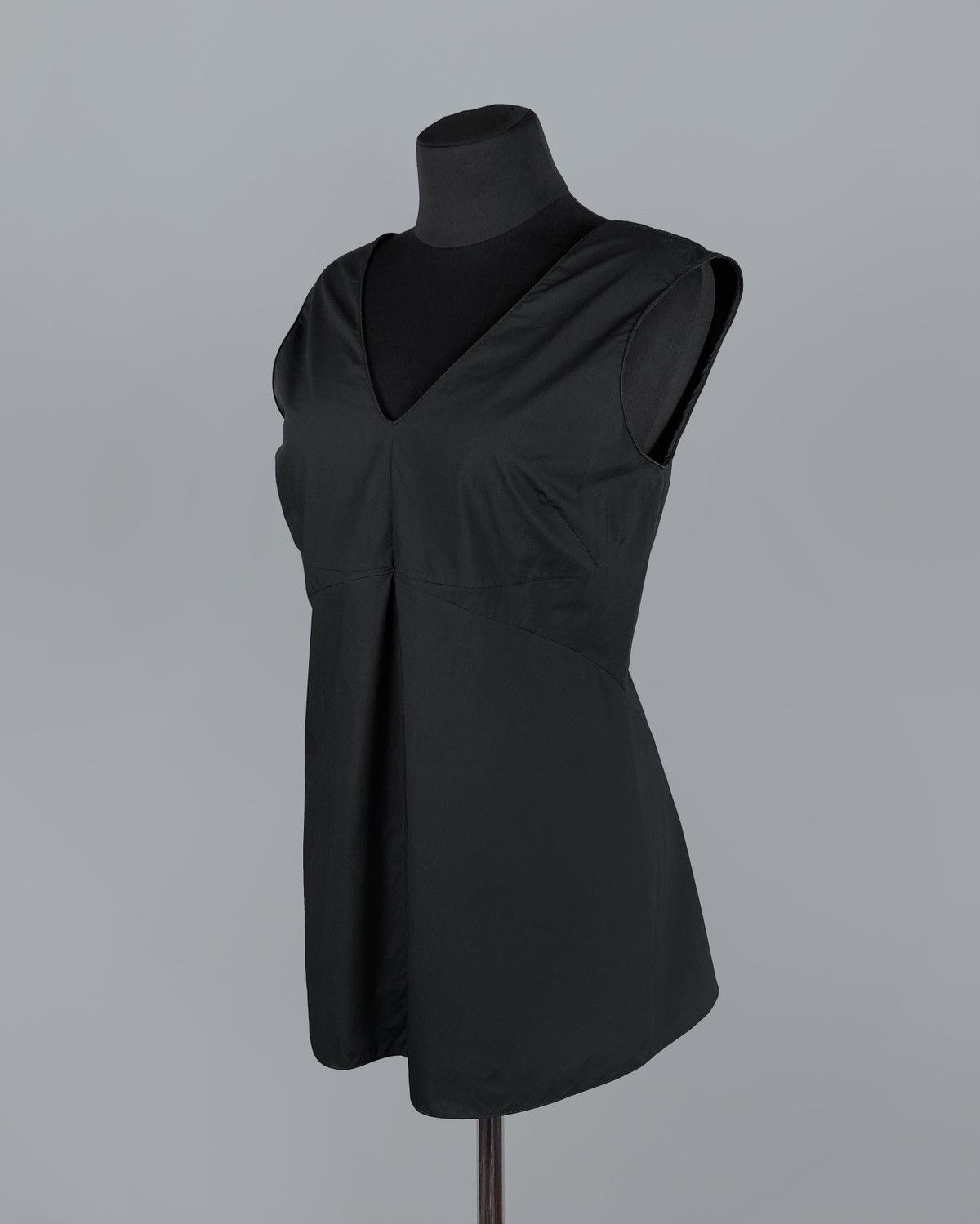 Marni Women's MARNI V-Neck Black Sleeveless Top Shirt Size 42 Size M / US 6-8 / IT 42-44 - 5 Thumbnail