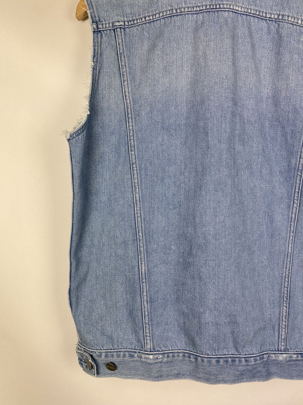 Carhartt Carhartt WIP W’ Trucker Denim Vest Jacket size S Size S / US 4 / IT 40 - 18 Thumbnail