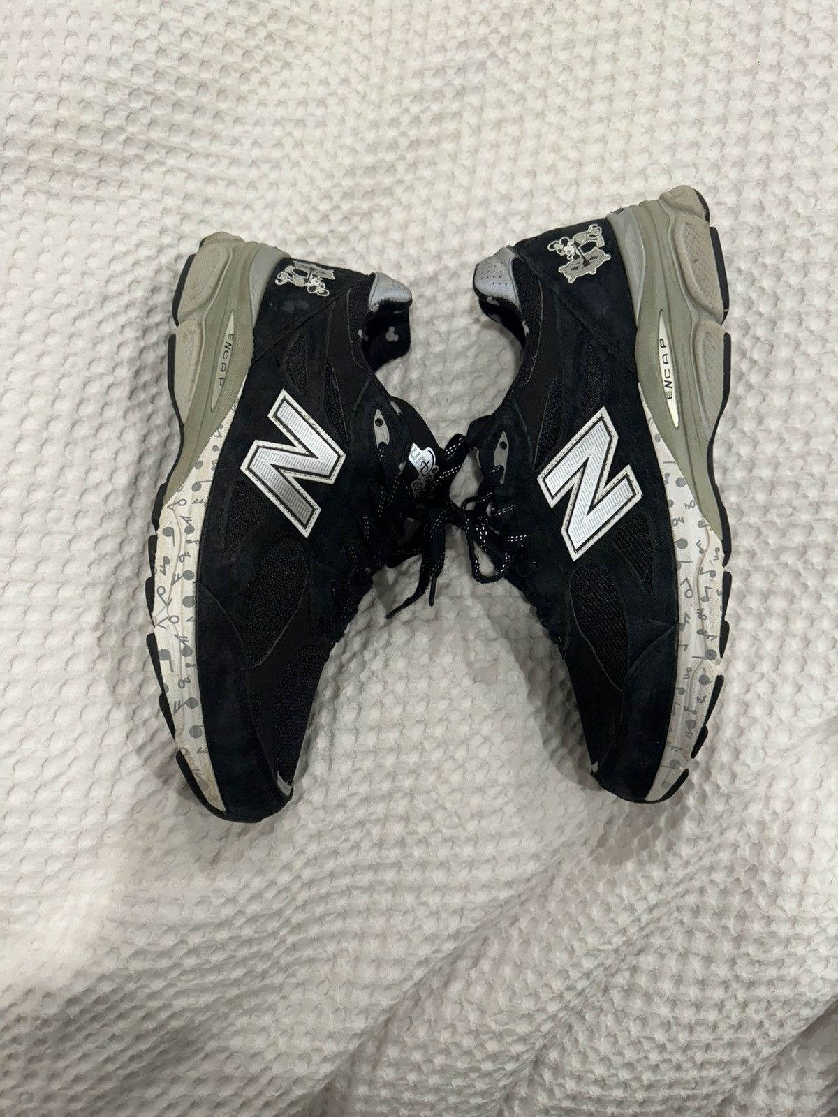 Disney × New Balance Run Disney (2015) New Balance 990v3 Size US 11 / EU 44 - 3 Thumbnail